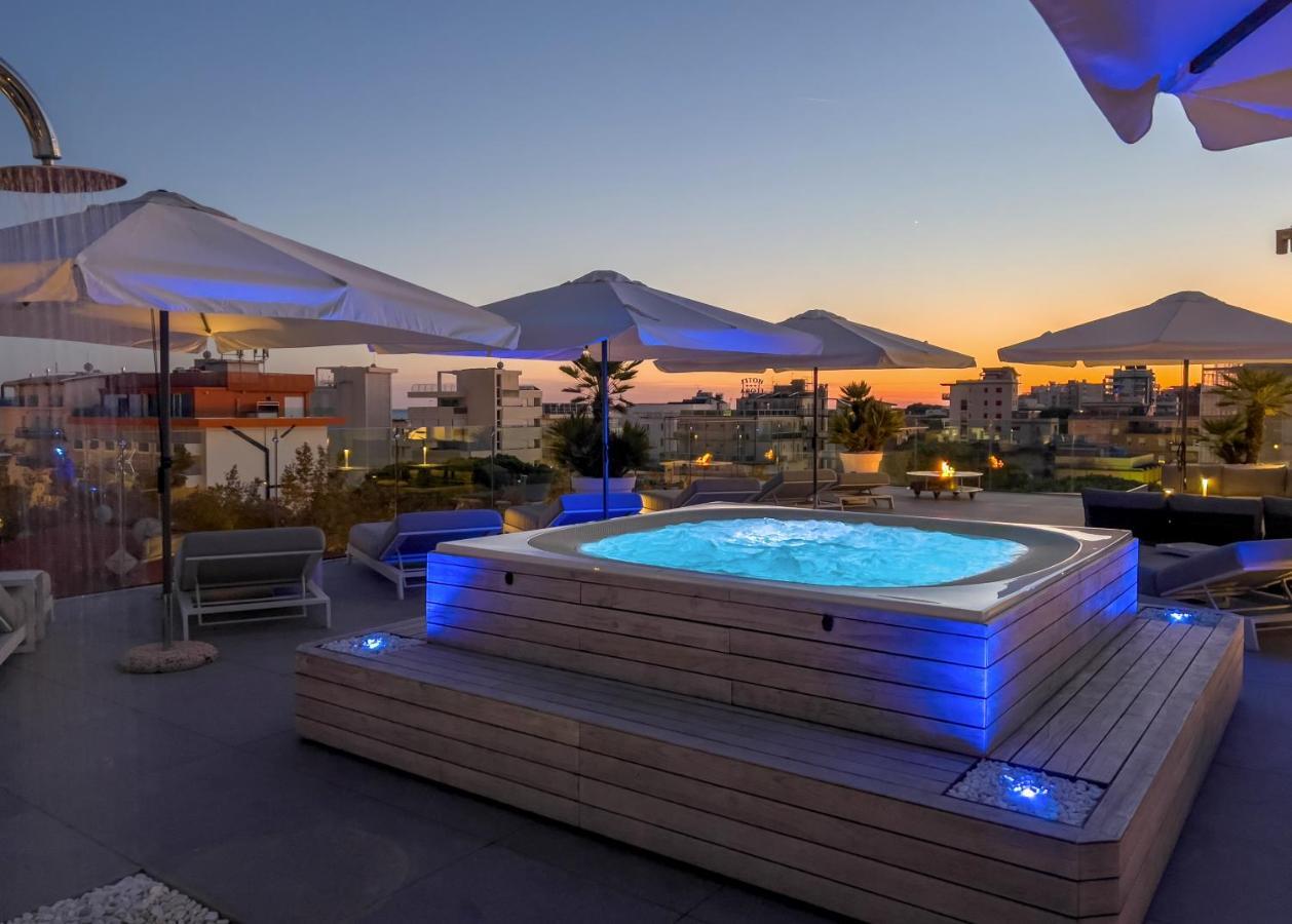 Monaco Suites Hotel Ліньяно-Сабб'ядоро Екстер'єр фото